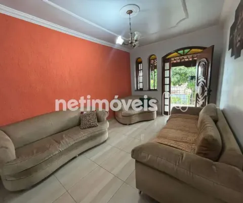 Casa com 5 quartos à venda na Rua Carmelito Moreira dos Reis, Vila Capri, Belo Horizonte
