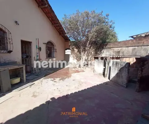 Casa com 3 quartos à venda na Praça Domingos Perez Furletti, Letícia, Belo Horizonte