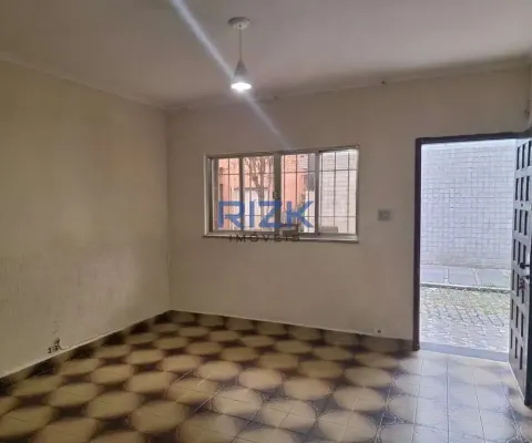Casa com 3 quartos à venda na Rua Dona Ana Neri, Cambuci, São Paulo