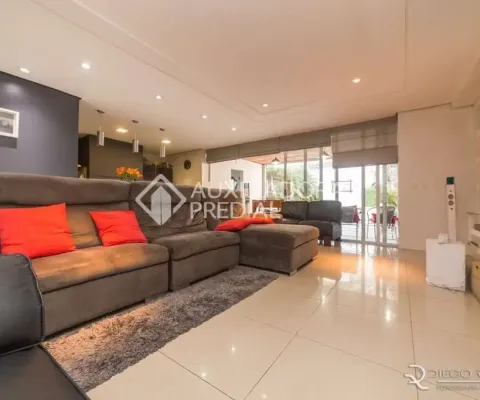 Casa com 3 quartos à venda na Rua Dona Eugênia, 842, Santa Cecília, Porto Alegre