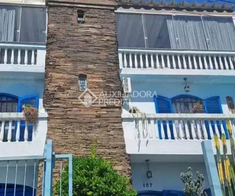 Casa com 3 quartos à venda na Rua Álvaro Guterres, 187, Tristeza, Porto Alegre