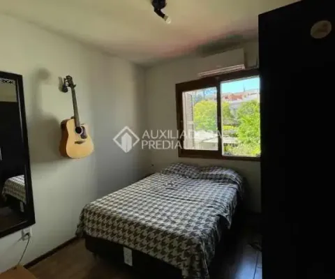 Casa com 4 quartos à venda na Rua Coronel João Pinto, 47, Teresópolis, Porto Alegre