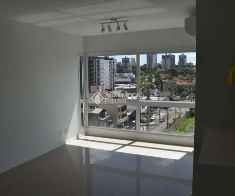 Apartamento com 3 quartos à venda na Rua Bezerra de Menezes, 623, Passo da Areia, Porto Alegre