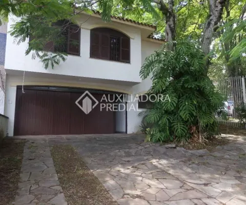 Casa com 3 quartos à venda na Rua João Paetzel, 532, Chácara das Pedras, Porto Alegre
