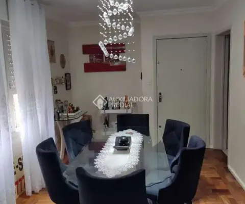 Apartamento com 3 quartos à venda na Rua Açores, 328, Passo da Areia, Porto Alegre