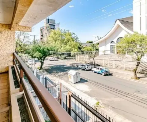 Casa com 3 quartos à venda na Rua Doutor Eduardo Chartier, 275, Passo da Areia, Porto Alegre