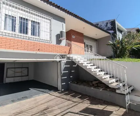 Casa com 3 quartos à venda na Rua Coronel Tisiano F. de Leoni, 290, Coronel Aparício Borges, Porto Alegre