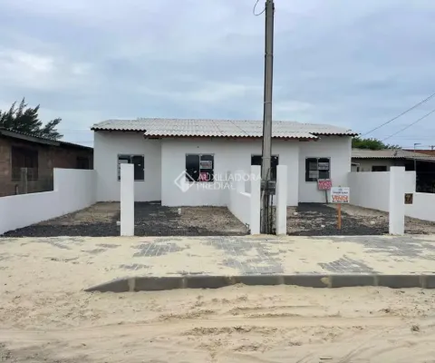 Casa com 2 quartos à venda na Do Jasmim, 3247, Capão Novo, Capão da Canoa