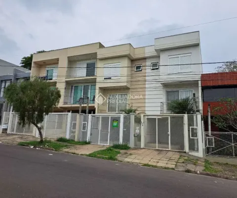 Casa com 3 quartos à venda na Rua do Pampa, 168, Costa e Silva, Porto Alegre