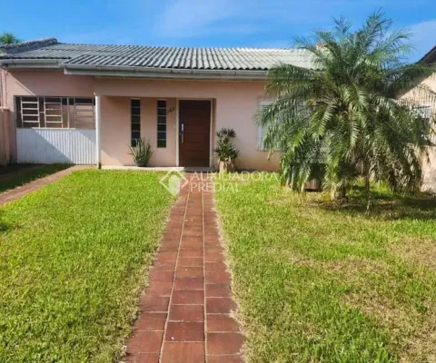 Casa com 3 quartos à venda na Rua Sapucaia, 161, Niterói, Canoas