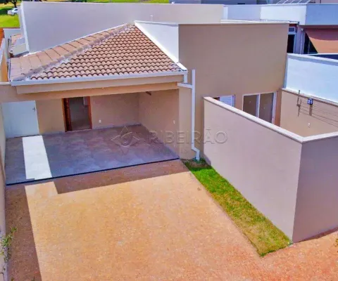 Casa térrea em condomínio fechado  com 03 suites, armários planejados e ar condicionado.