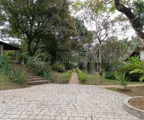Casa rústica para venda com 07 dormitórios e varanda gourmet separada