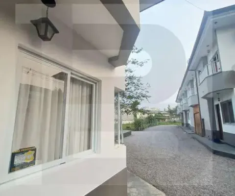Casa em condomínio para locação em palhoça, pedra branca, 3 dormitórios, 1 suíte, 2 banheiros, 1 vaga