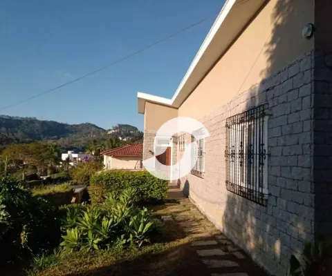 Casa com 3 dormitórios à venda, 350 m² por r$ 1.780.000,00 - braunes - nova friburgo/rj