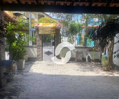 Casa com 4 quartos à venda na Rua Sargento Raimundo Nonato, 899, Pacheco, São Gonçalo