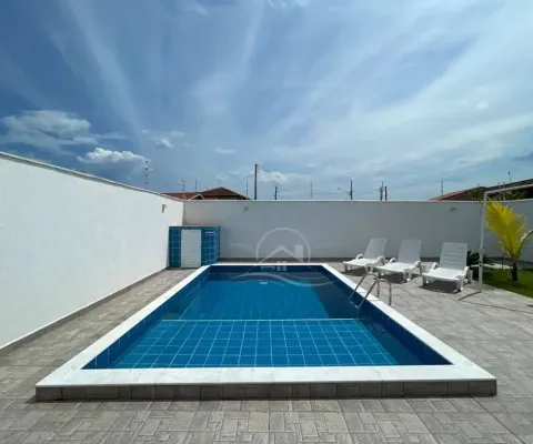 Casa térrea à venda com piscina, 3 quarto(s),  sendo 1 suíte(s)  no bairro jardim beira mar, 900 metros da praia, peruíbe-sp