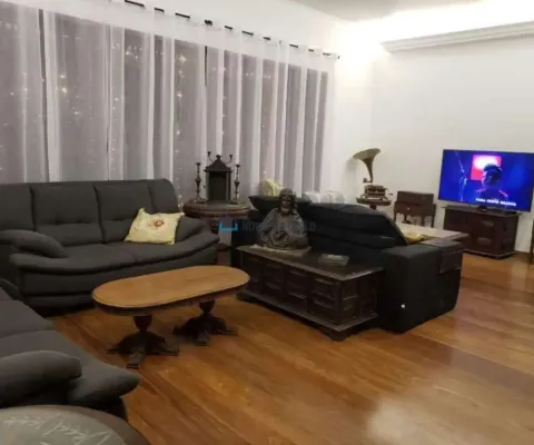 Casa com 7 quartos à venda na Rua Batista do Carmo, --, Cambuci, São Paulo