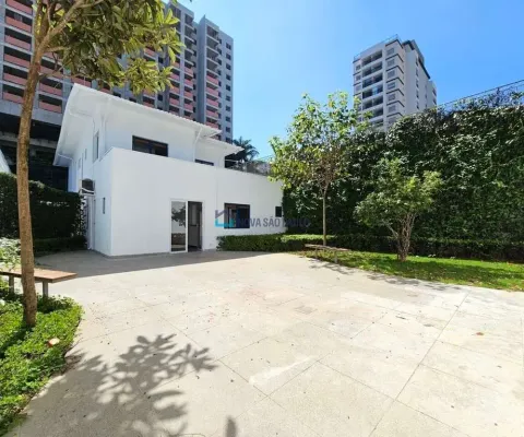 Casa comercial com 11 salas à venda na Avenida das Carinas, --, Moema, São Paulo