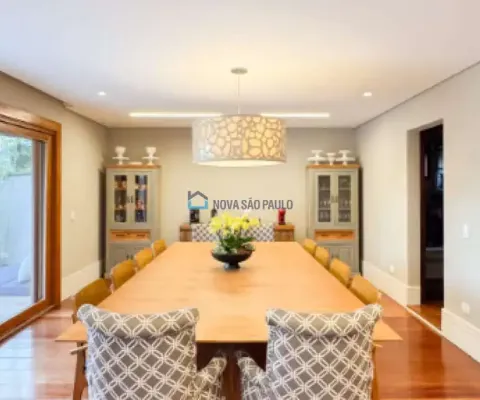 Casa de condomínio à venda com 385m², 4 quartos e 9 vagas