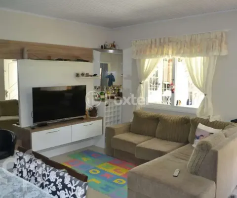 Casa com 2 quartos à venda na Rua Ricardo Martini, 120, Cruzeiro, Caxias do Sul