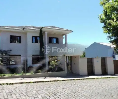 Casa com 7 quartos à venda na Rua Léo Guerra, 43, Nossa Senhora da Saúde, Caxias do Sul