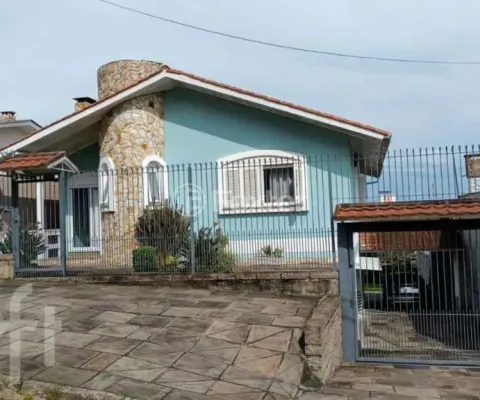 Casa com 3 quartos à venda na Rua Padre Aquilino Franceschet, 874, Santa Catarina, Caxias do Sul
