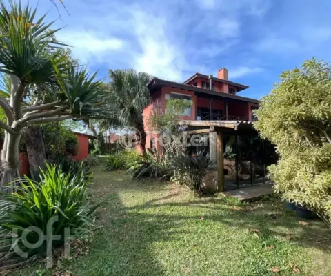 Casa com 4 quartos à venda na Rua dos Coroas, 167, Barra da Lagoa, Florianópolis
