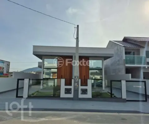 Casa com 2 quartos à venda na Rua Silvio João Correa, 50, Forquilhas, São José