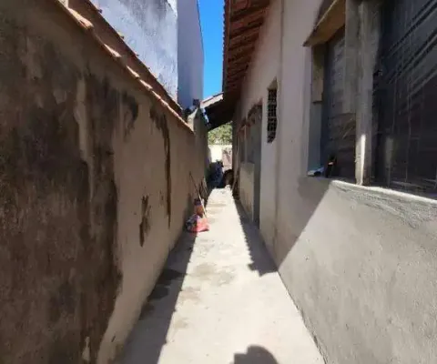 Casa geminada nova com piscina à venda no bairro nossa senhora sion – itanhaém