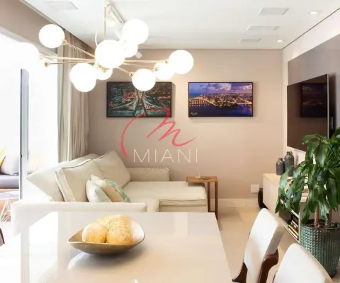 Luxuoso apartamento de 2 dormitórios com suíte no alto da lapa