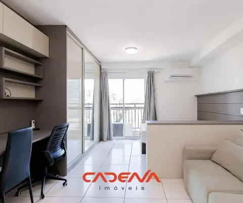 Studio com sacada para aluguel no centro de curitiba