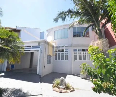 Casa com 3 quartos à venda na Rua Doutor Tancredo Neves, --, Fátima, Canoas