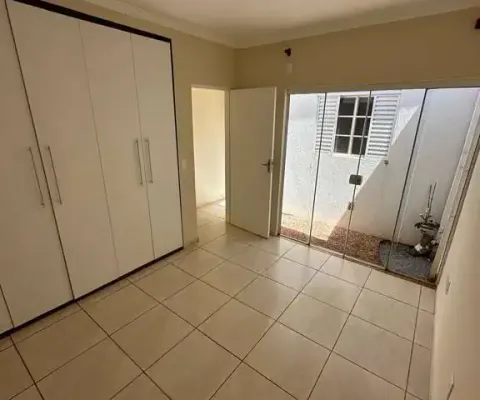 Excelente casa térrea com 4 dormitórios com 250 m² em condomínio fechado no jardim zara.