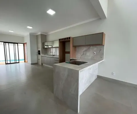 Excelente casa térrea em condomínio com 3 suítes, com 151 m².
