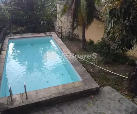 Casa com 4 quartos à venda na Rua Ebro, Jardim Carioca, Rio de Janeiro