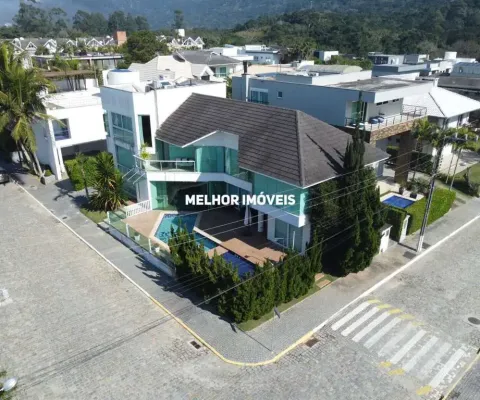 Vivendas do atlântico - casa alto padrão á venda com 4 suítes com vista mar localizada na praia do estaleiro em balneário camboriú.