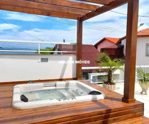 Casa á 10 metros da praia com terraço vista mar, equipada com 04 dormitórios sendo 01 suíte máster à venda em governador celso ramos - sc