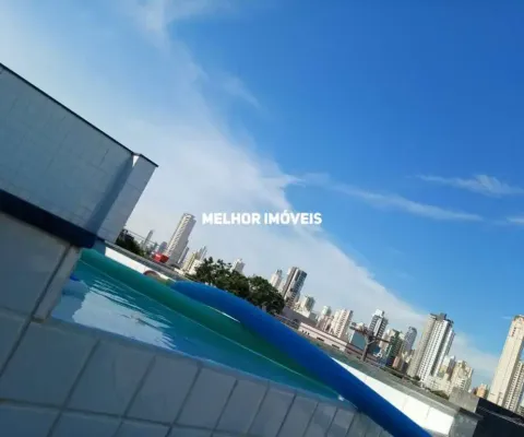 Antígua - cobertura à venda mobiliada com 03 dormitórios sendo 01 suíte, piscina, localizada no centro de balneário camboriú - sc