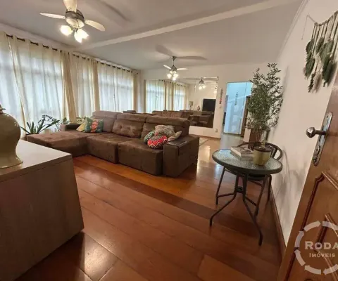 Apartamento amplo de 133m² à venda no gonzaga – 3 dormitórios, suíte, vaga demarcada e a poucos metros da praia