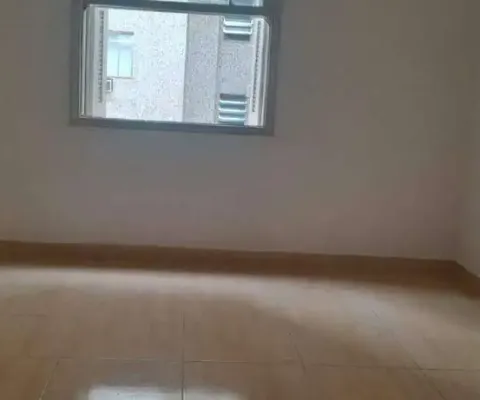 1 dormitório para locação no boqueirão – 2 quadras da praia – com garagem