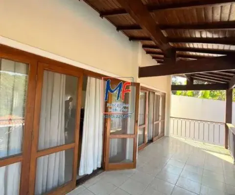 Excelente casa em cond. fechado em cotia/sp, 799m² a.u., 4 dormitórios (4 suítes), sala, cozinha, piscina, sauna, churrasqueira, jardim, 6 vagas (ref 20.232)