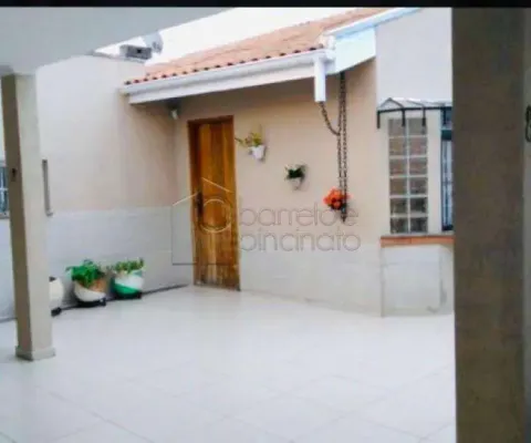 Casa com 3 quartos à venda na Rua Luís Vendramin, 0, --, Jardim Bandeiras, Jundiaí