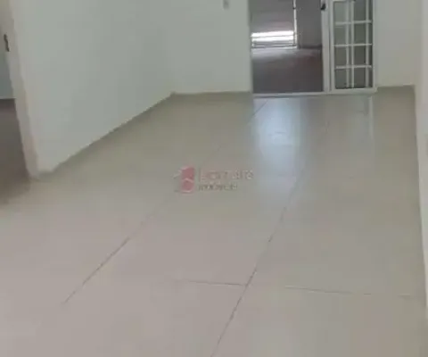 Casa com entrada compartilhada para locação no parque residencial jundiaí - jundiaí/sp