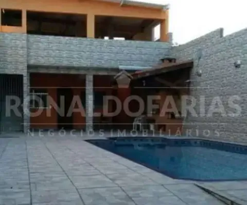 Casa térrea à venda com 3 dormitórios e 1 suite em mongaguá.