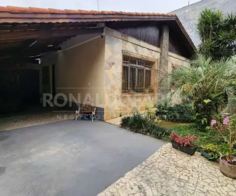 Casa a venda no bairro de interlagos jardim suzana com 3 dormitórios 1 suíte e 4 vagas de garagem