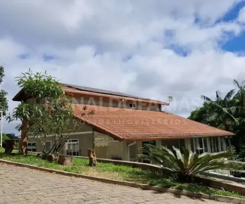Casa terrea a venda em condomínio fechado com 4 dormitórios