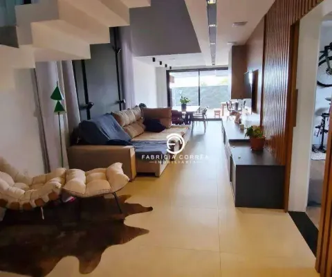 Amplo sobrado em condomínio fechado com closet e hidromassagem