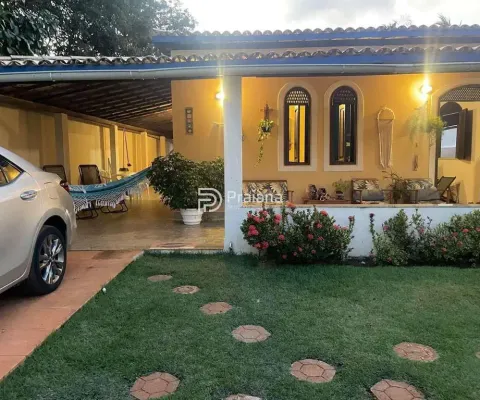 Casa em condomínio de luxo em itacimirim, camaçari-ba - 3 quartos, 2 suítes, 1 banheiro, 700m² de área. venha conferir!