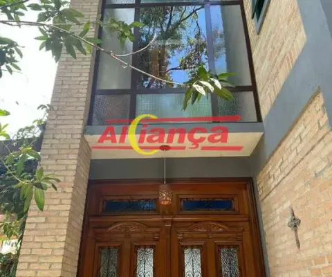 Sobrado em arujazinho iii, 04 dorm, 04 suites, 07 vagas, 1064 metros