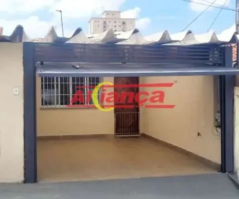 Casa térrea na vila isolina mazzei com edícula nos fundos.